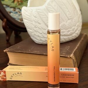 Skylar Fall Cashmere Perfume Roller